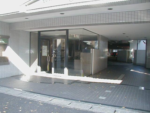 ユタカローズガーデン(A-012) エントランス