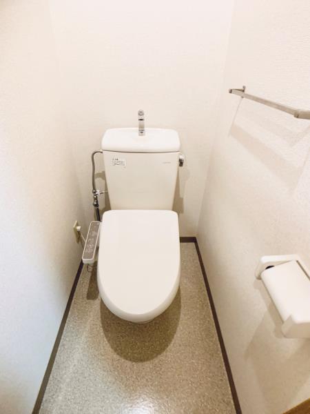 北品川アパートメント4階 トイレ