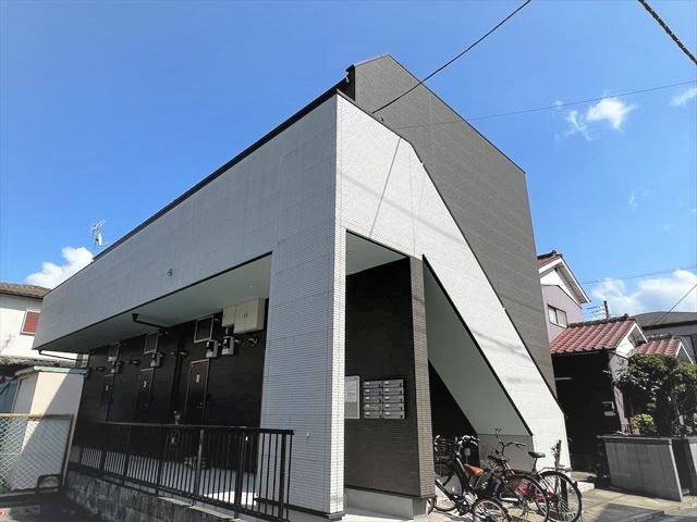ソレイユ検見川2階 外観