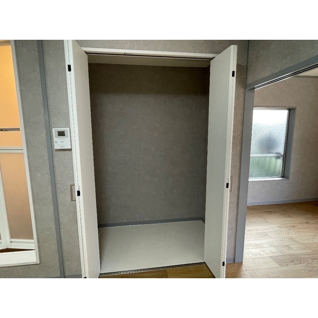 イワモトビル　ホワイトコーポラス 内観