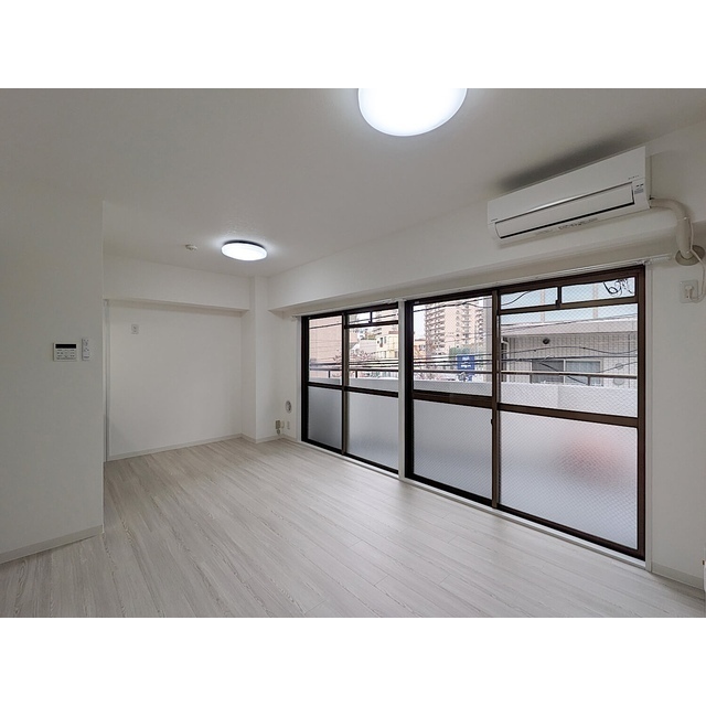 サングレース光ヶ丘202号室 リビング