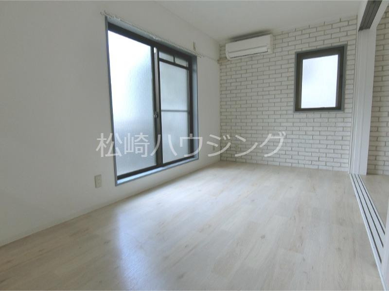 第２三富ビル リビング