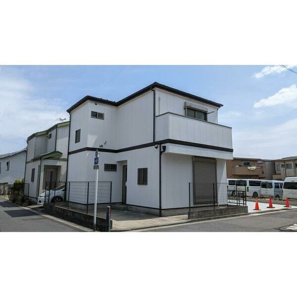 磯子区滝頭2丁目貸家1号棟101号室 外観