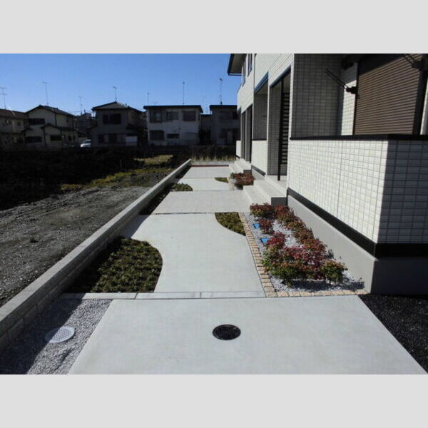 リジェール吹上101号室 共用通路
