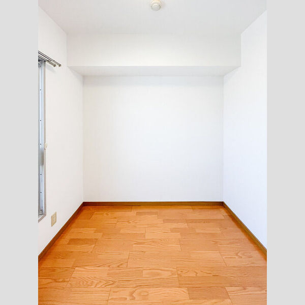 クレセントハイツ301号室 洋室