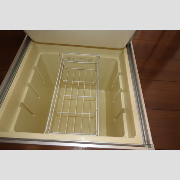 ヒルクレスト103号室 床下収納