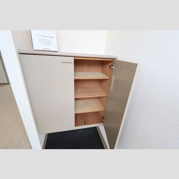 ブルック幕張 シューズボックス