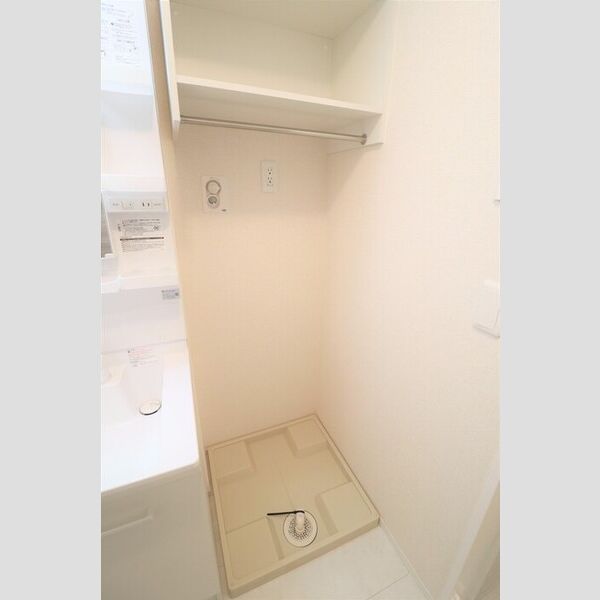 レセア花小金井201号室 洗濯機置場