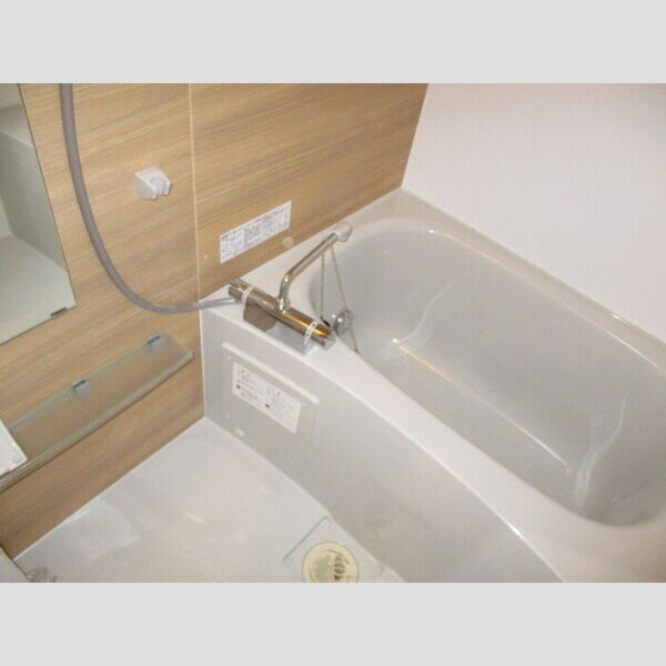 ポム・アール106号室 ユニットバス