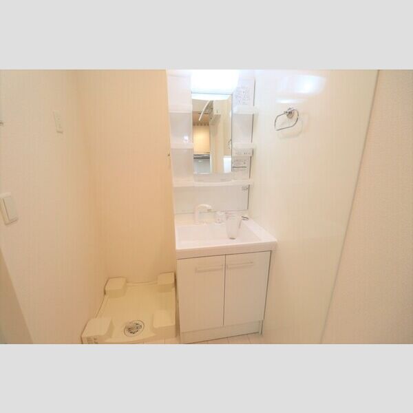 レーヴ・シェソワ107号室 洗髪洗面化粧台