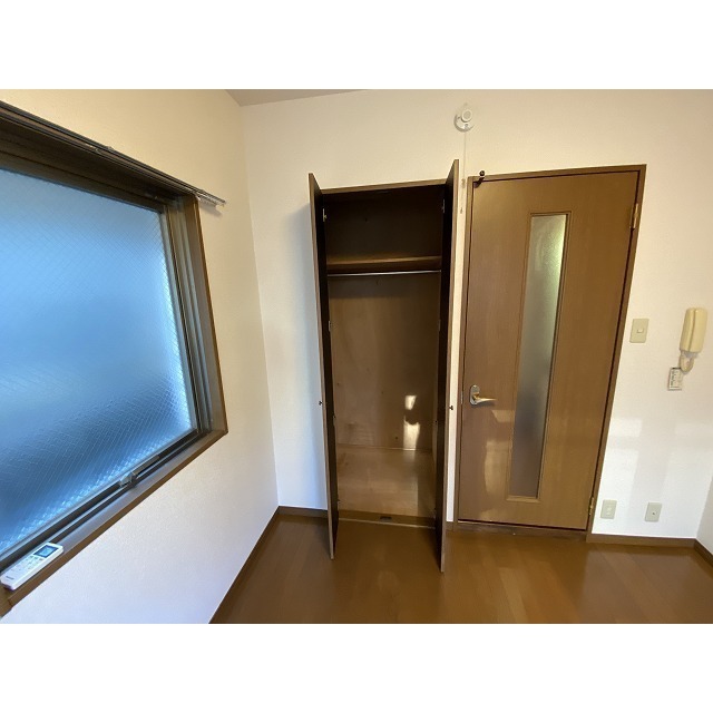 ＣＲＥＳＣＥＮＴ　ＭＯＴＯＮＥＳ 内観