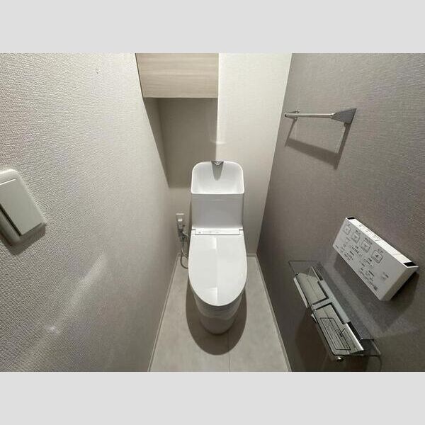 セレスティア南花畑Ⅲ301号室 同建物別部屋の参考画像