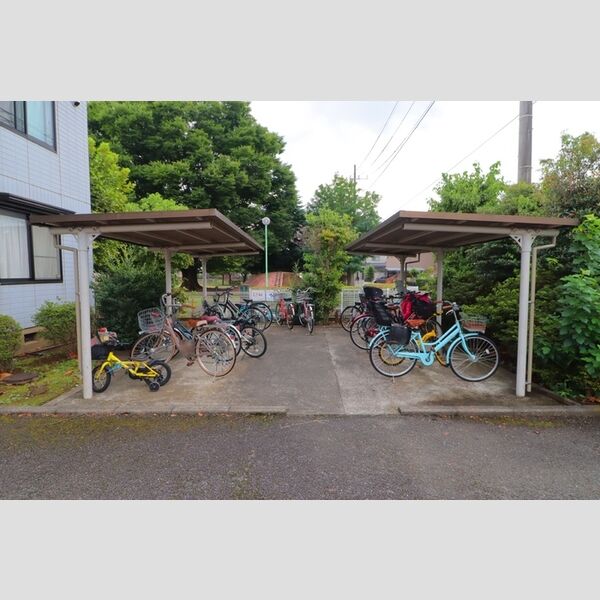 グリーンパークマルオカ203号室 駐輪場