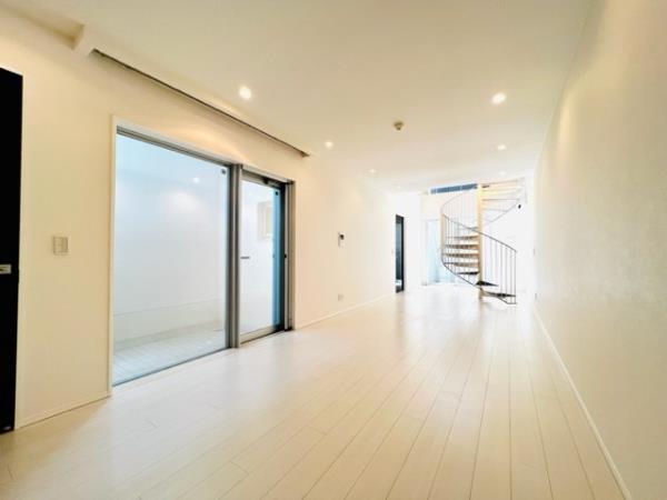 Ｂｒｉｌｌｉａ　ｉｓｔ　西麻布霞町 リビング