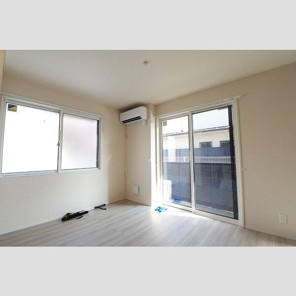 トレビ・フォンタナ101号室 リビング