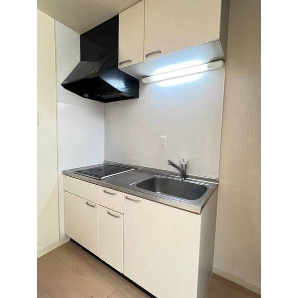 アルカンシェル薬園台0204号室 キッチン