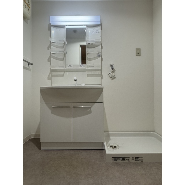 サン・ファミーユ5階 内観