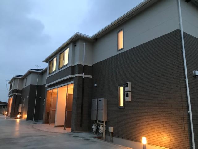 グレイスⅡ 外観写真（夜）