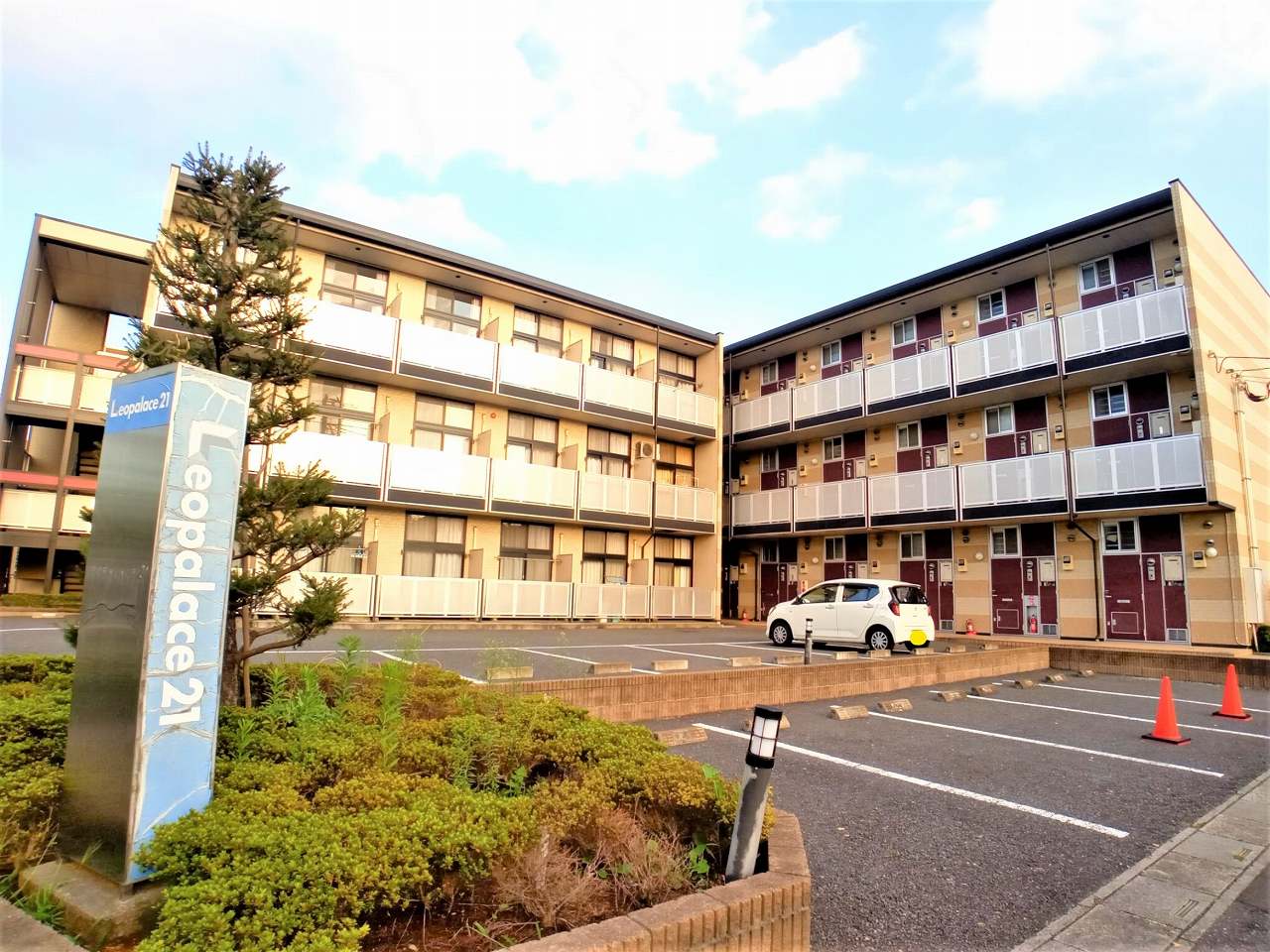 レオパレスＭＬハロープラザの外観画像