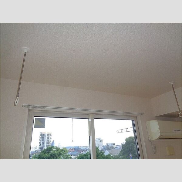 メゾンあき307号室 室内物干し