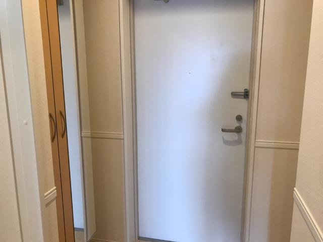 フローラ小石川 玄関