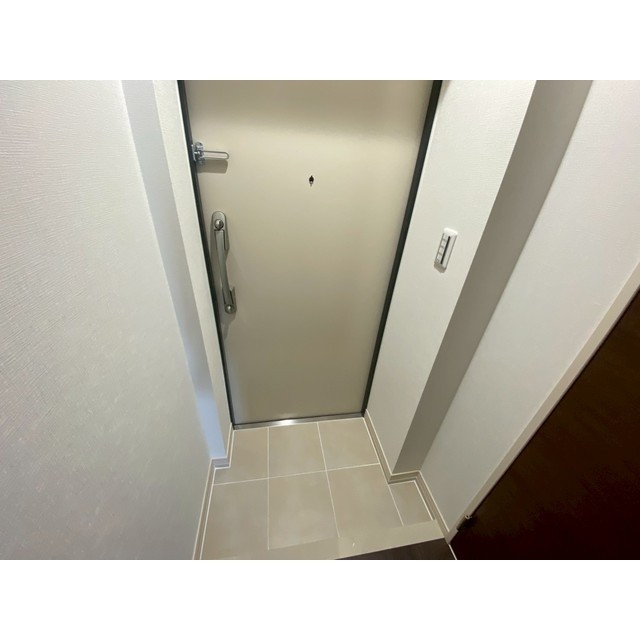 プレール・ドゥーク西新井Ⅱ 玄関