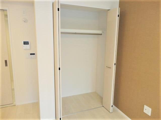 エマーソン上星川102号室 収納