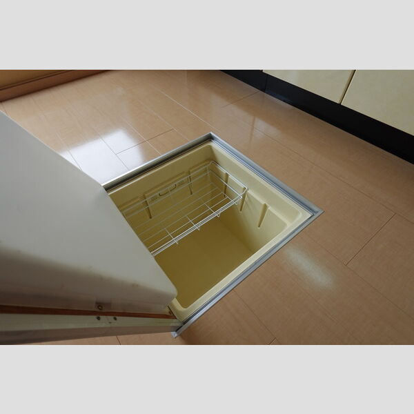 セジュール105号室 床下収納