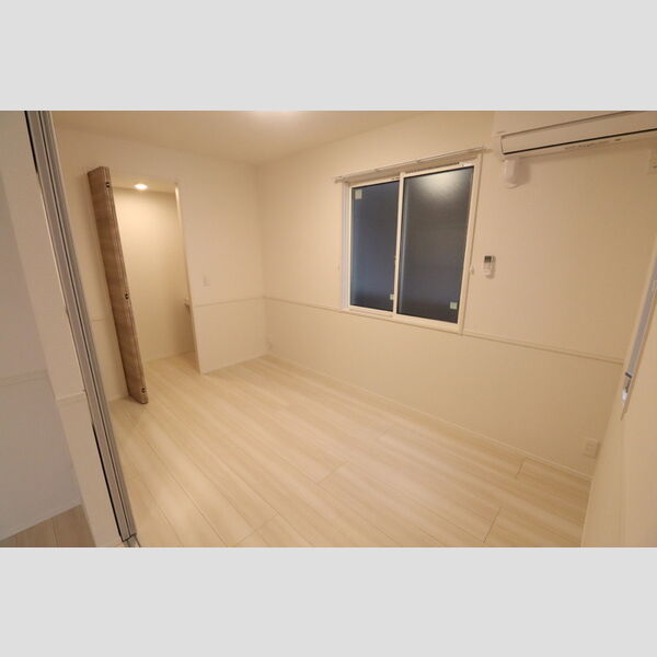 パセオコーワⅡ102号室 102号室　LDK側洋室