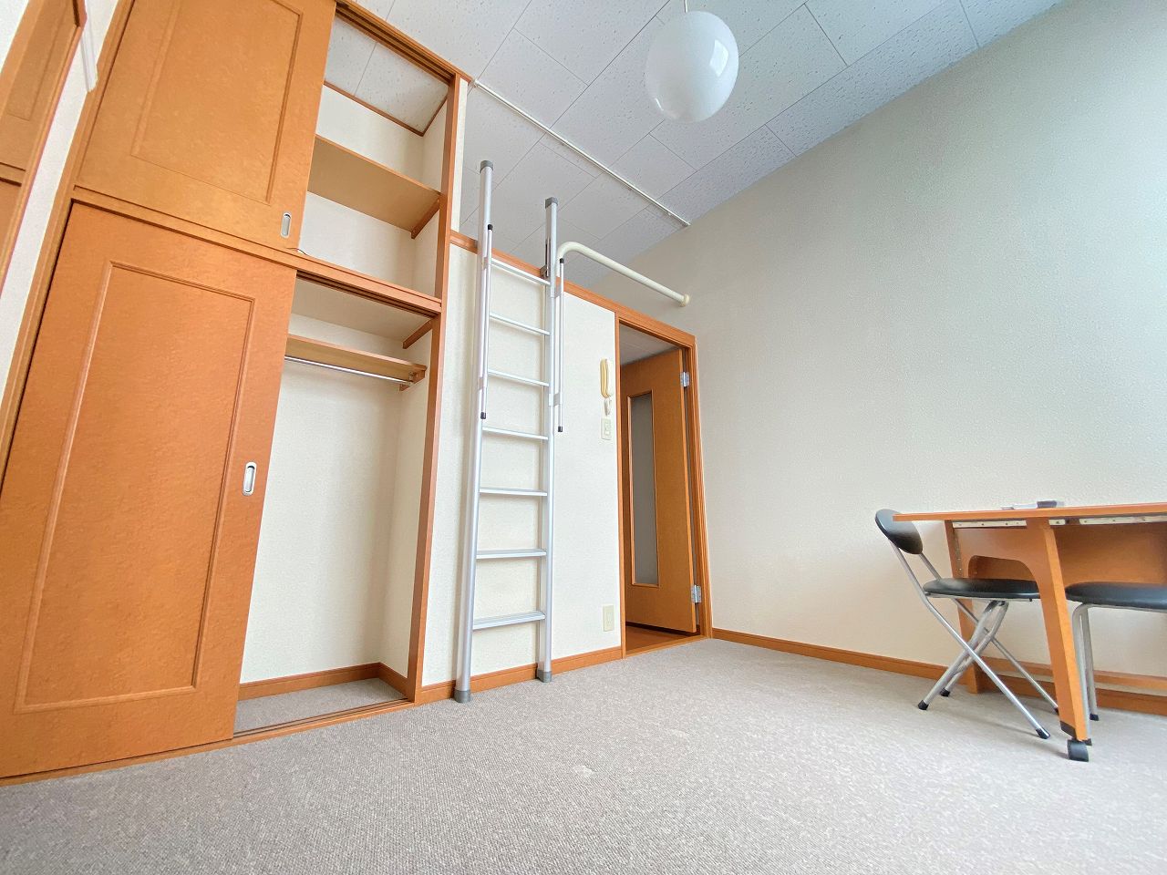 レオパレススラージュマン リビング