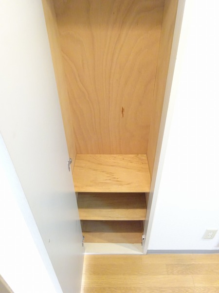 ドルチェ府中205号室 収納