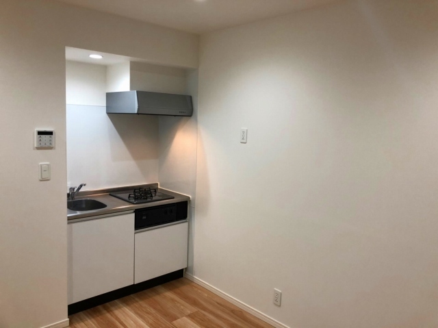 ＴＥＮ－ＮＯＭ　ＨＯＵＳＥ　ＰＲＥＭＩＥＲ2階 リビング