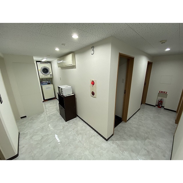 アムス・アミティエ川崎Ⅲ 共用廊下