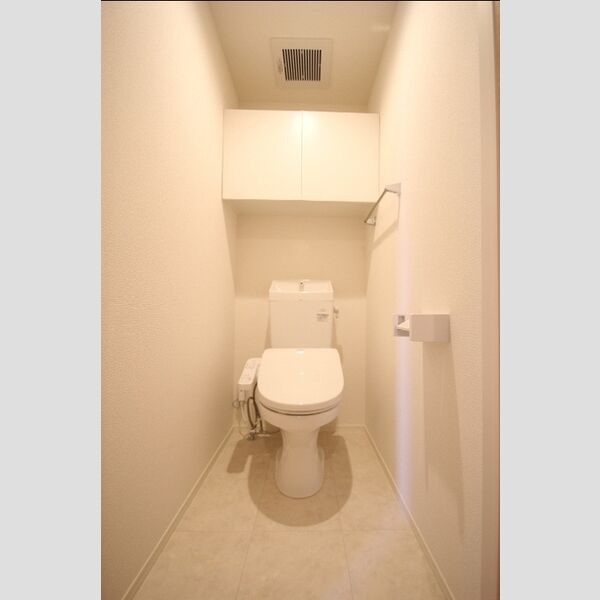 アンジュール栗原203号室 温水洗浄暖房便座