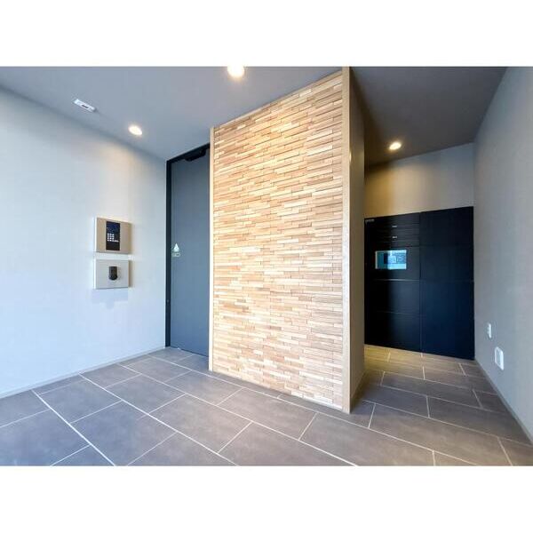 Ricott　URAWA101号室 エントランス