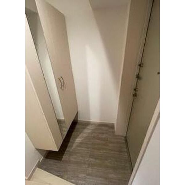 彰文居FRecoA向丘 玄関