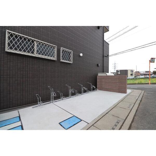 フォレスト・メゾン浦和北 駐車場