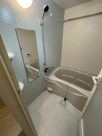 HAON(波音)7階 6-10F 黒を基調とした内装です。