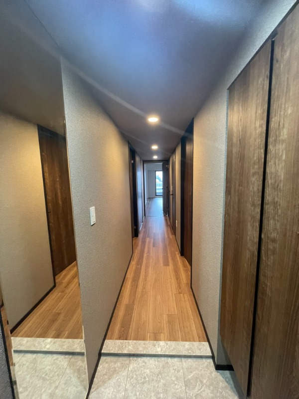 レーベン横浜山手 ONE WARD COURT 玄関