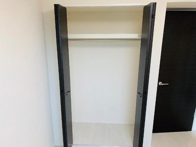 リバーウェル103号室 収納