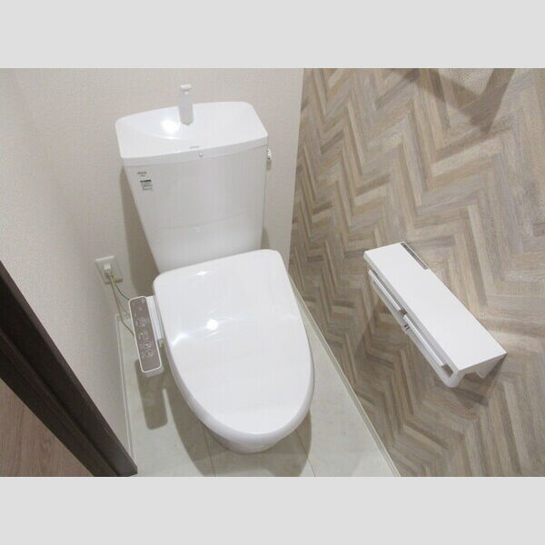 ラ・ペッシュ108号室 温水洗浄暖房便座