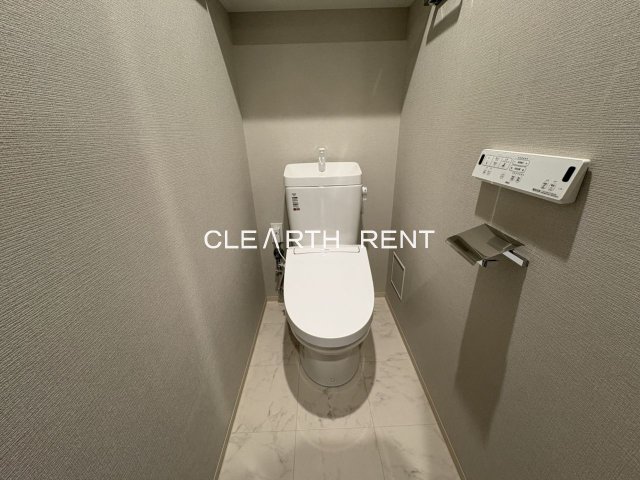 コンシェリア目黒本町 ＴＨＥ ＲＥＳＩＤＥＮＣＥ3階 清潔感のあるトイレ/温水洗浄便座付き