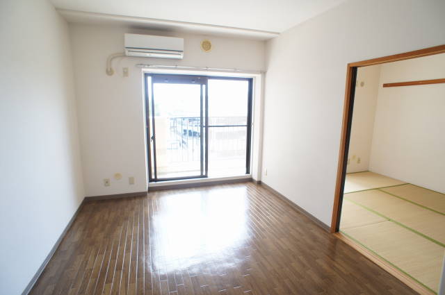 オーシャンビュー参番館0207号室 同タイプののお部屋の画像です。現況が異なる場合がございますのでご了承ください。