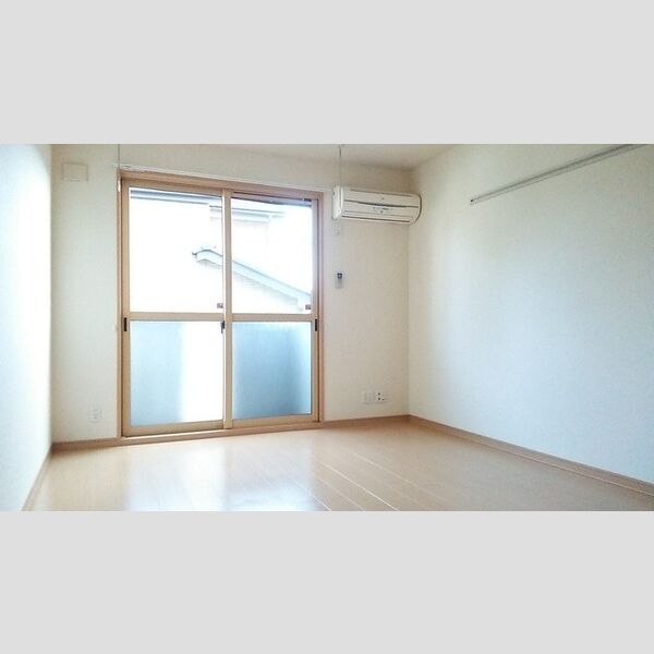 ヴェルデ都町106号室 居室