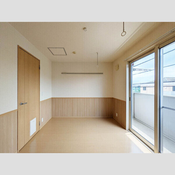 リアン 洋室6.0帖(西側)