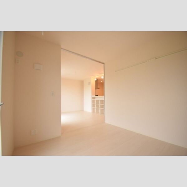 カーネリアン205号室 南側洋室