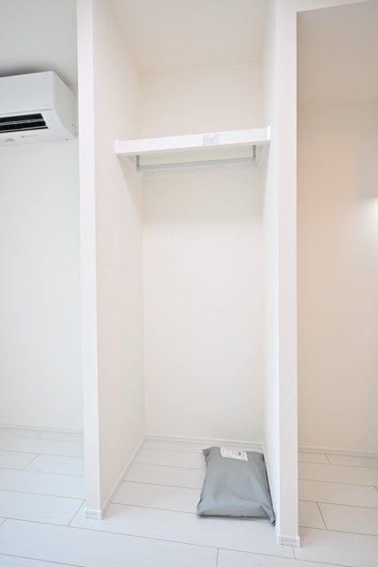 長楽町屋レジデンス2階 オープンクローゼット