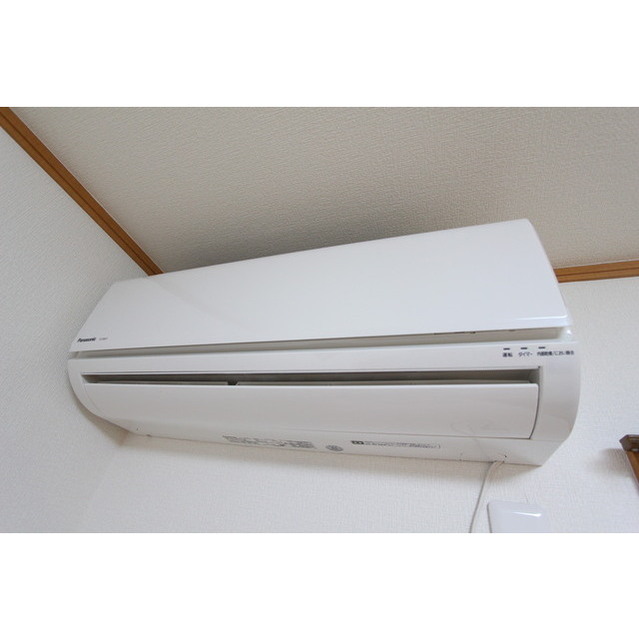 ウィングポート201号室 電気エアコン