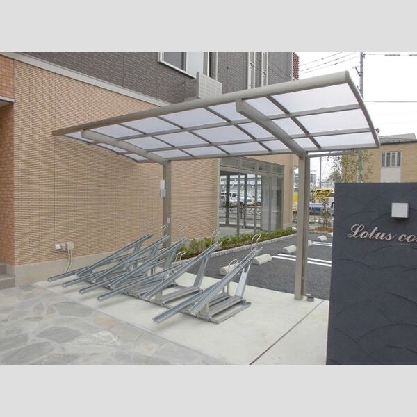 ロータスコート 駐輪場