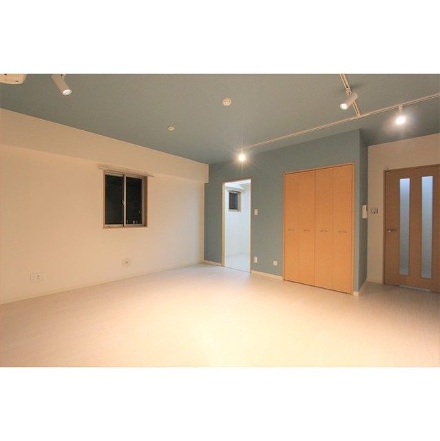 ＦＲＥＡ　Ｍ　桜台702号室 リビング